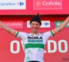 Tweede ritzege in Vuelta heeft speciale betekenis voor Bennett: "Dertien is mijn geluksgetal"