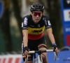 🎥 Sanne Cant verstopt regenboogbandjes wat in Ruddervoorde, Nederlandse wijst haar daar op