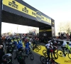 🎥 Tijd voor de Hoogmis: de 106de Ronde van Vlaanderen is vertrokken, onder de aanmoedigingen van publiek!