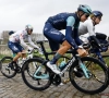 Belgische renner loopt breuk op bij zware val in Omloop: "Plots sloeg het noodlot toe"