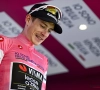 Eindelijk in de roze trui: Jonas Vingegaard heeft mooie woorden voor zijn ploegmaats