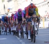 "Echt bullshit" & "Geen woorden voor": peloton misnoegd over invloed van motoren in de Giro