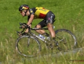 Om van te huiveren: Philippe Gilbert haalt onwaarschijnlijke snelheden in Zwitserland, maar wordt met 15 km/u nog geklopt door Franse collega