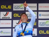 Evenepoel komt belofte na: "Deze overwinning is voor Bjorg Lambrecht en Stef Loos"
