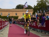 🎥 Vlammen maar! Van Aert zet de Tirreno in brand en Van der Poel countert meteen: "Dit is wat ze doen"