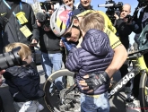 Van Aert even stevig geschrokken: "Je denkt: er zal toch niets zijn met de kinderen?"