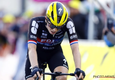 🎥 Demi Vollering wordt alweer tweede in de Tour en trekt stevige conclusie 