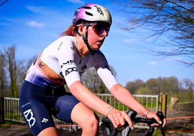 Terwijl zijn verloofde bij haar ex-ploeg zit: duikt Belgische na grote stap op aan zijde van Tadej Pogacar?