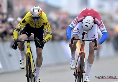 Niels Albert wijst Wout van Aert niet met de vinger