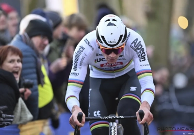 Nieuwe beelden van incident met Van der Poel, toeschouwer reageert ook