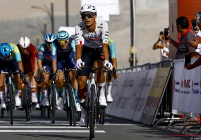 🎥 Evenepoel is gewaarschuwd: Del Toro maakt meteen indruk én slaat al eerste kloofje