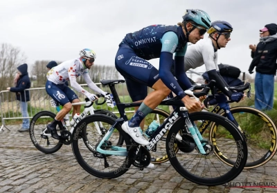 Belgische renner loopt breuk op bij zware val in Omloop: "Plots sloeg het noodlot toe"