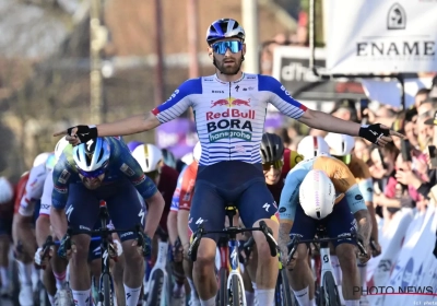 🎥 Meeus sprint naar zege in Le Samyn, Van Aert genekt door pech in de finale