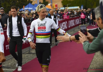 "Complimenten gekregen": Pogacar wordt plots vergeleken met... rapper