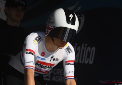 Middelvinger in tijdrit: Ethan Hayter geeft fout toe en komt met uitleg 