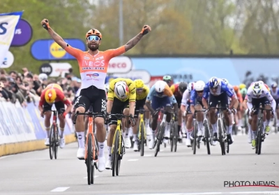 Sterke Van Aert is geen revanche gegund en ziet Ganna met ultieme remonte overwinning wegkapen