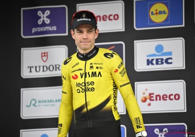 Van Aert heeft na nieuwe en heel zure tweede plek toch grapje in huis: "Daar moest hij eerder aan denken"