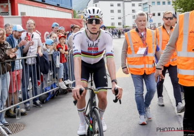 Pogacar verklaart reden voor uitblijven van solo én deelt ook prikje uit aan concurrent