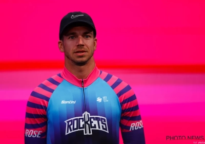 Dylan Groenewegen dient kritische Jasper Stuyven van antwoord na valpartij in de Giro