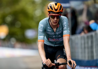 Koninginnenrit: dit was het grootste slachtoffer onder de klassementsmannen in de Giro