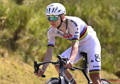 TDF LIVE: Pogi en Vingegaard 1 en 2 op de top, Evenepoel moet schade beperken