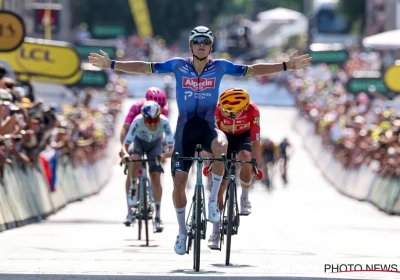 Van der Poel viert zege met wel héél opmerkelijke maaltijd en staat op zijn strepen tegenover buitenwereld