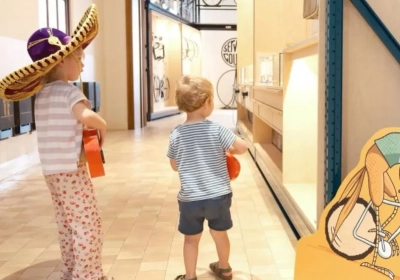 Dé leukste gezinsuitstap van de zomer? Kinderen gaan op wielerschattenjacht