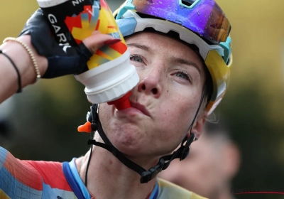 Hartverwarmend: Lorena Wiebes zet haar Tourglorie in voor zwaargewonde renster