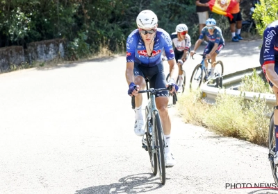 Sterke Debruyne (Alpecin-Premier Tech) ondervindt wat voor gamechanger Van Aert is: "Hij is een brommer"