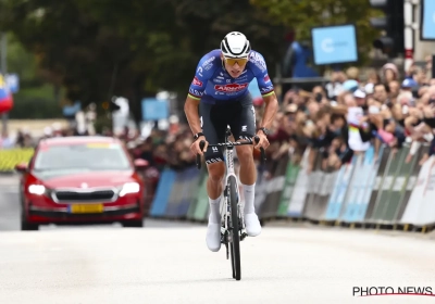 KOERS LIVE: Van der Poel met masterclass van 175 km, Duitse spurtbom wint Gooikse Pijl