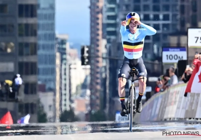 Europese kranten onder de indruk van Remco Evenepoel na historische WK-zege