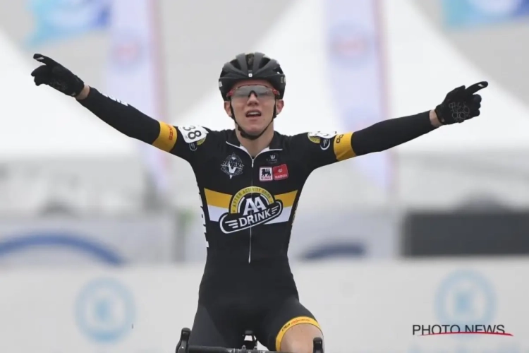 Thibau Nys klaar voor een nieuw hoofdstuk in zijn nog prille veldritcarrière: "Het wordt sowieso geen simpel seizoen"