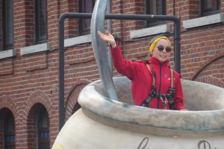 Koerswereld geschokt door dodelijke tragedie: twee overledenen na drama in marge van wielerwedstrijd