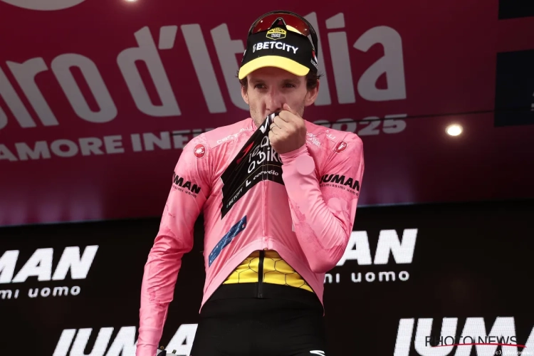 Eindzege aan hem te danken: Simon Yates heeft mooie woorden voor Wout van Aert