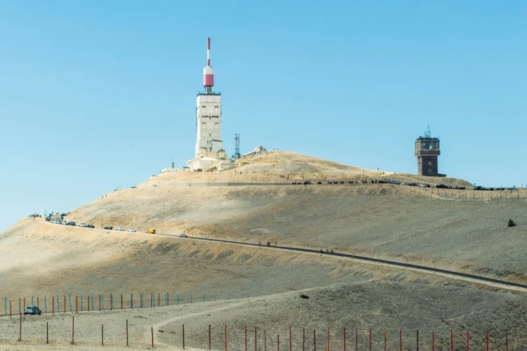 "Al duurt het drie dagen": Delphine (19) wil legendarische col veroveren en heeft daar een heel goede reden voor