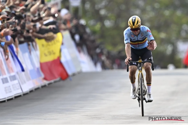 Remco Evenepoel doet hele verhaal van fietswissels nog eens tot in de puntjes uit de doeken