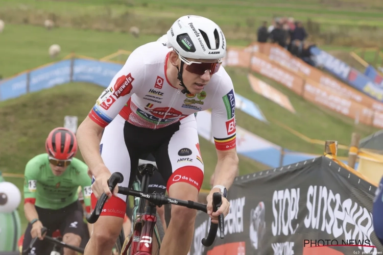 🎥 Vanthourenhout maakt slechte start helemaal goed in Overijse, primeur bij de vrouwen