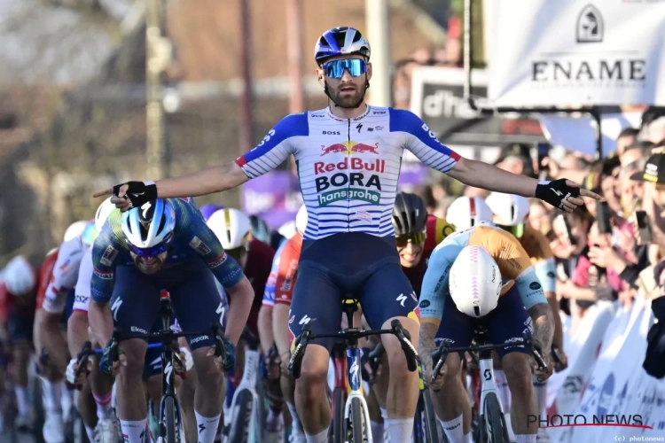 🎥 Meeus sprint naar zege in Le Samyn, Van Aert genekt door pech in de finale
