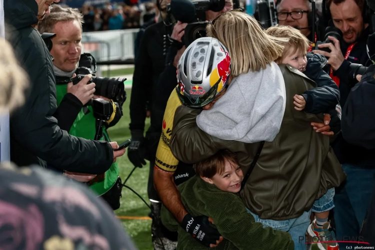 Van Aert ook als vader geprezen: Naesen geeft hem score en vindt vergelijking met Van der Poel niet fair