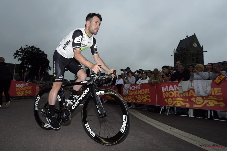 Cavendish toont zich de snelste in sprint en verovert de eerste gele trui