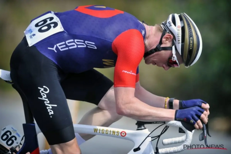 VIDEO: Renner gaat tijdens Schaal Sels onderuit na laagvliegende helikopter
